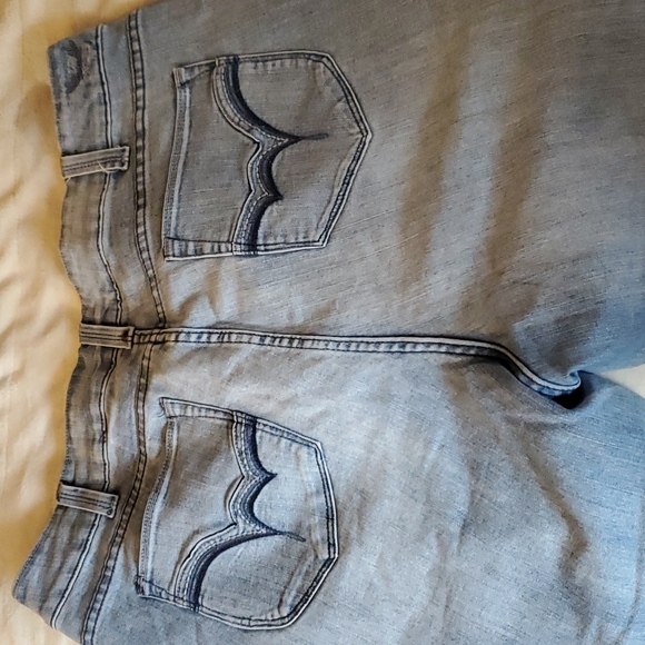 Pants - Picture 4 of 5